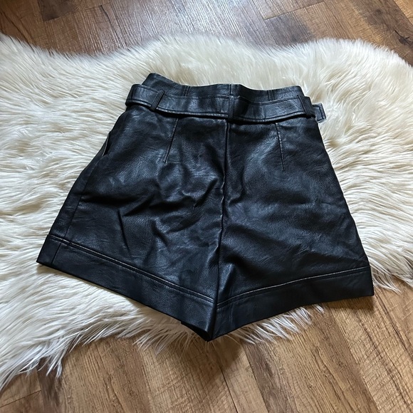 TOPSHOP Faux Lather Belted Shorts - Picture 5 of 5